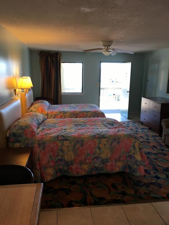 Calypso Motor Inn Миртл-Бич Экстерьер фото