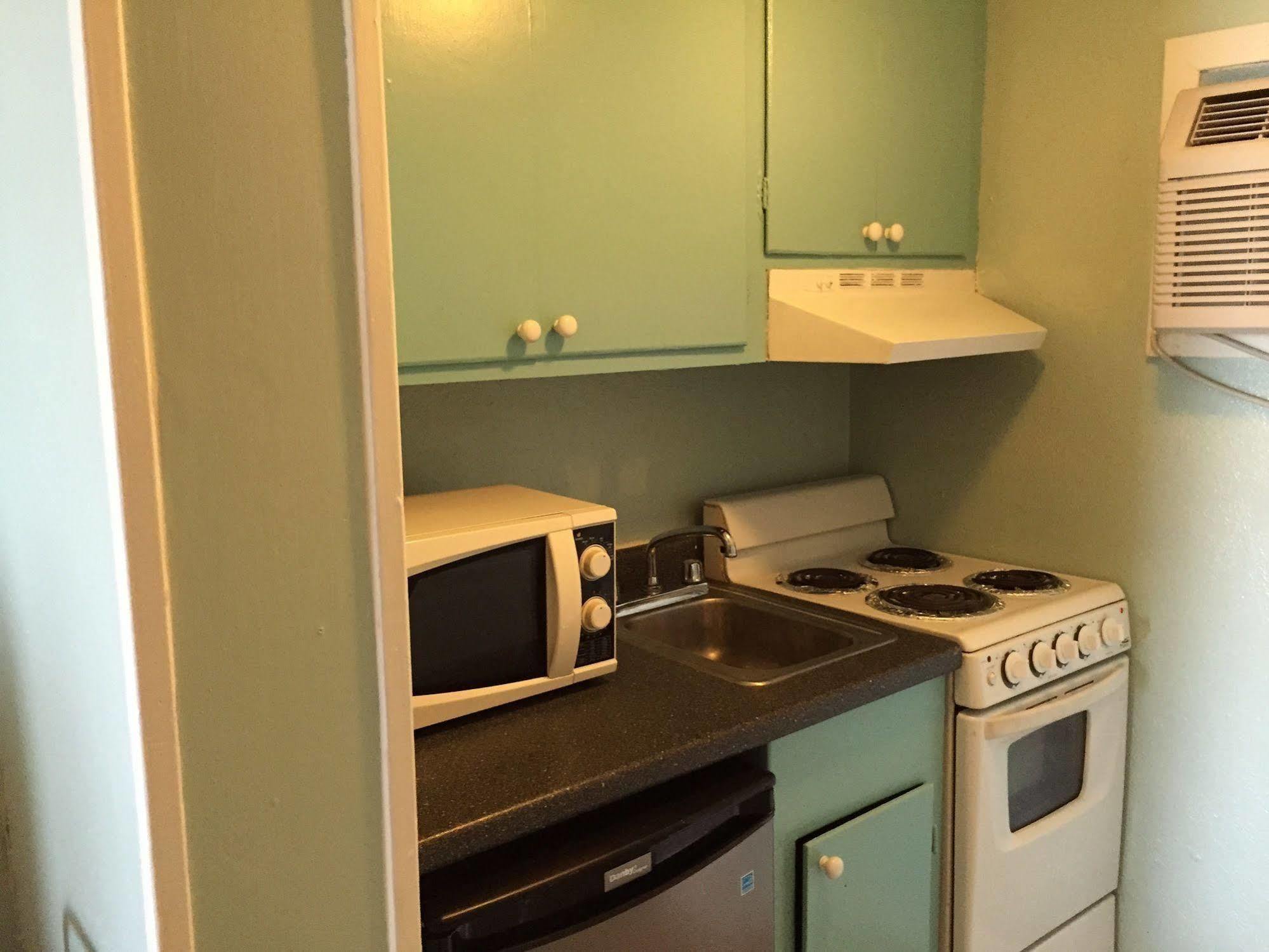 Calypso Motor Inn Миртл-Бич Экстерьер фото